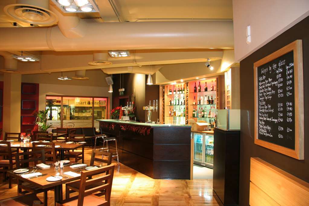 The Dragon Hotel Swansea Restoran foto