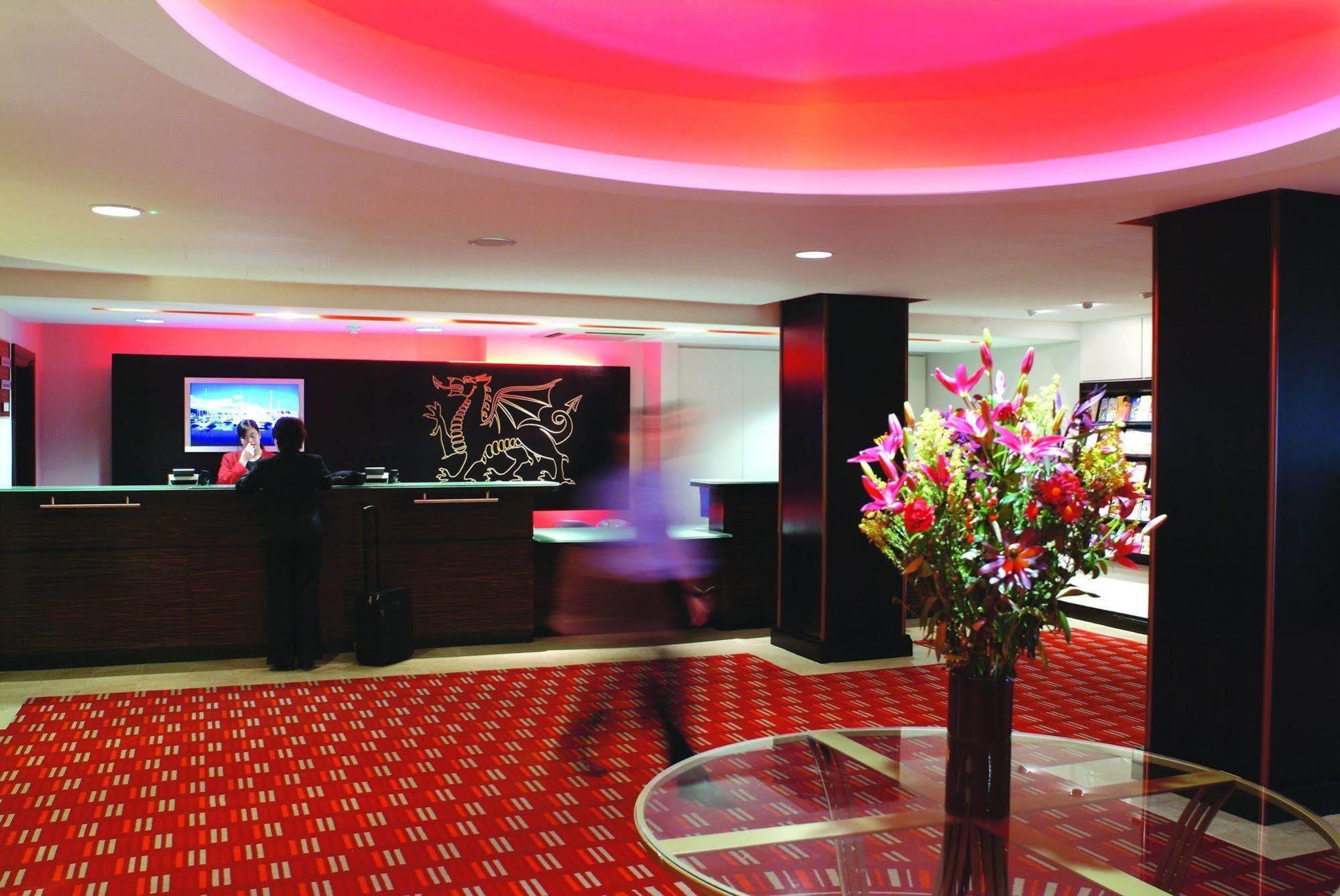 The Dragon Hotel Swansea Bagian luar foto