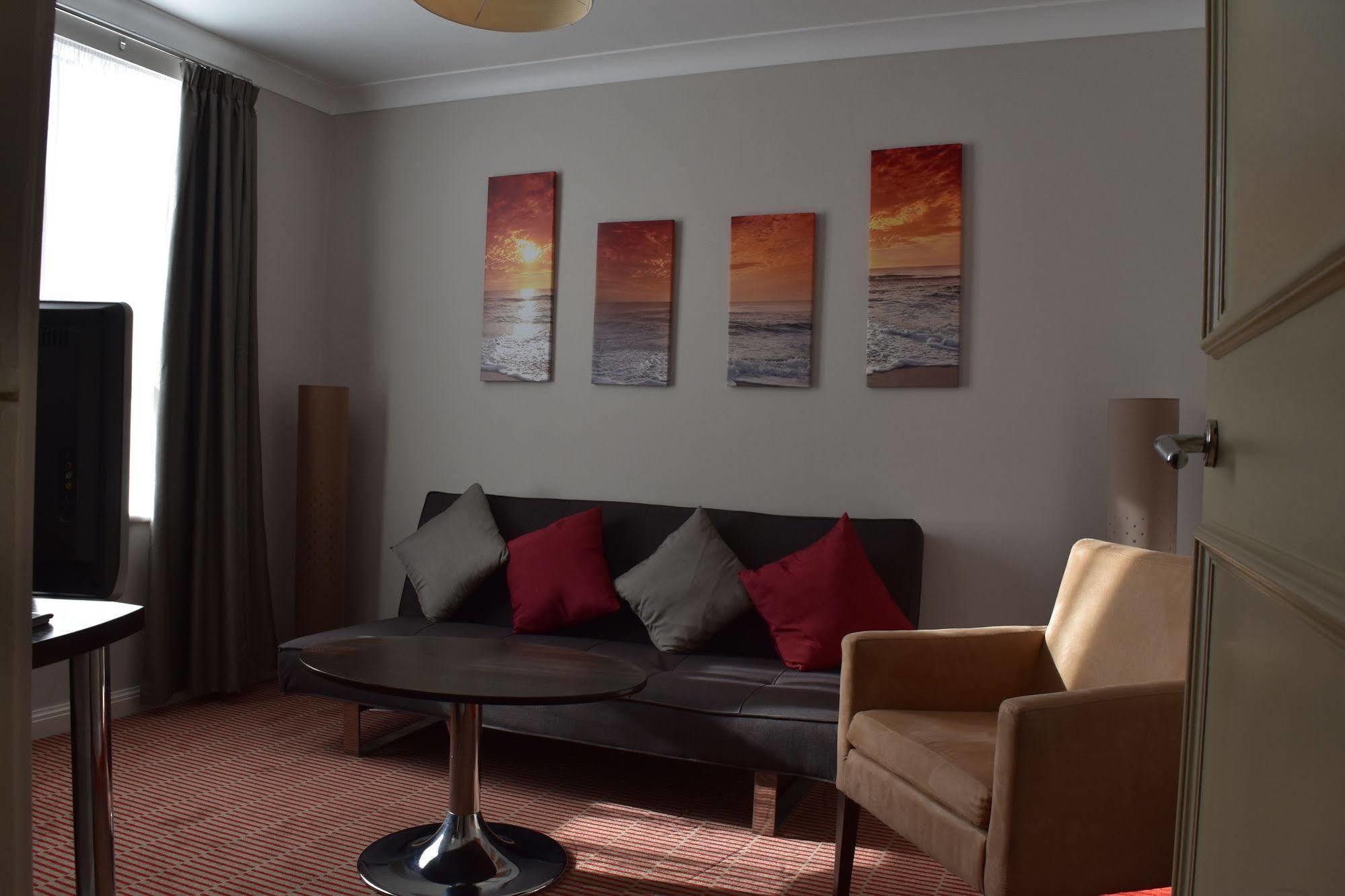 The Dragon Hotel Swansea Bagian luar foto
